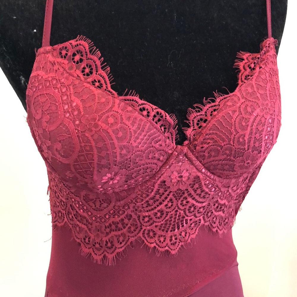 Lace body suit